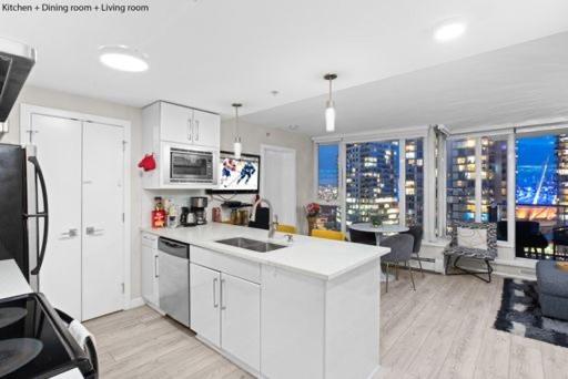 Beautiful Bright Modern Condo With Water View And Ac In Dt Vancouver 2Br,3Bd,2Bt Sleeps 6 Guests Free Parking Netflix Included Exteriör bild